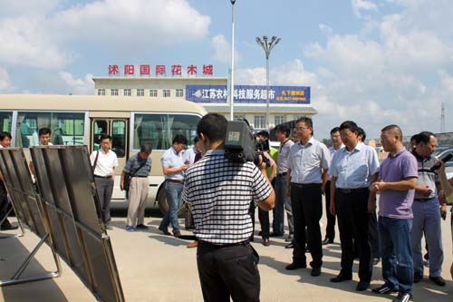 孫其泉參觀沭陽國際花木城