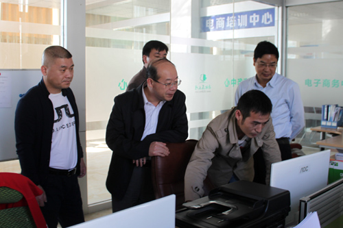 南北花木網運營總監張平春